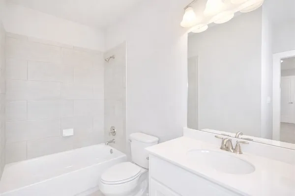$2,800 | 1610 Arcilla Street, Austin, TX 78741
