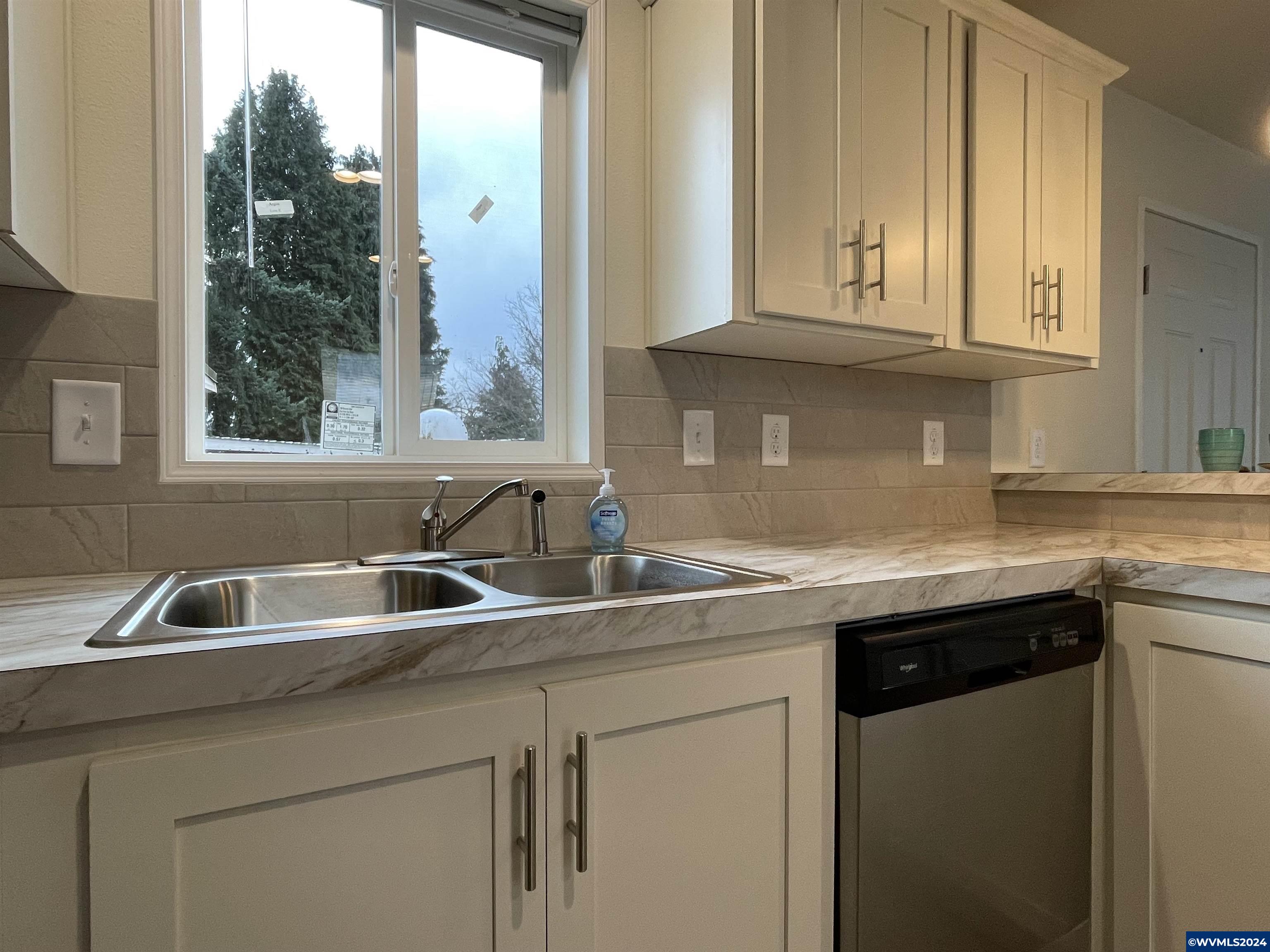 5355 River ( Road, Unit 80 Keizer, OR 97303 - Photo 10 of 21 Gallery Image 10