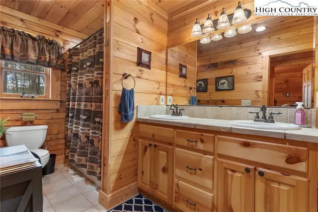 $535,000 | 138 Laurelwood Drive, West Jefferson, NC 28694