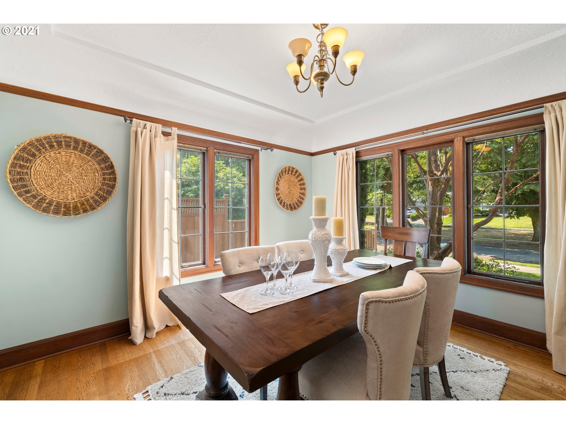 7932 Southeast Reed College Place Portland, OR 97202 - Photo 7 of 32 Gallery Image 7