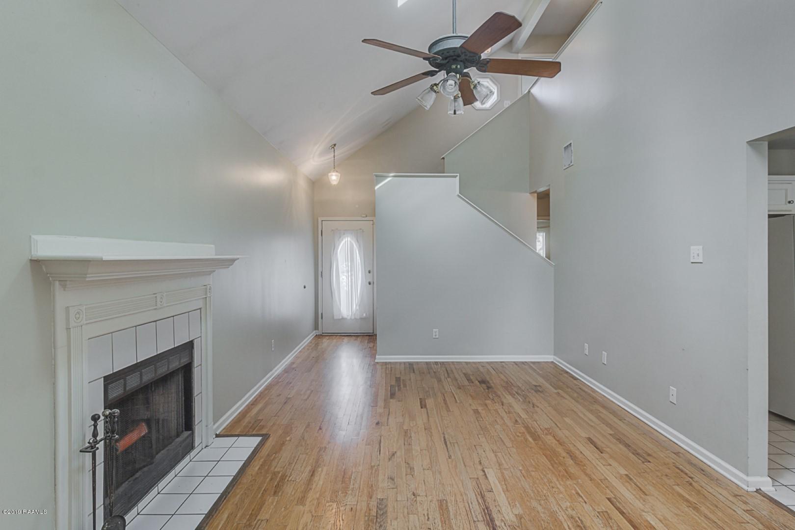 115 Aaron Drive Lafayette, LA 70508 - Photo 4 of 32 115 Aaron-6054