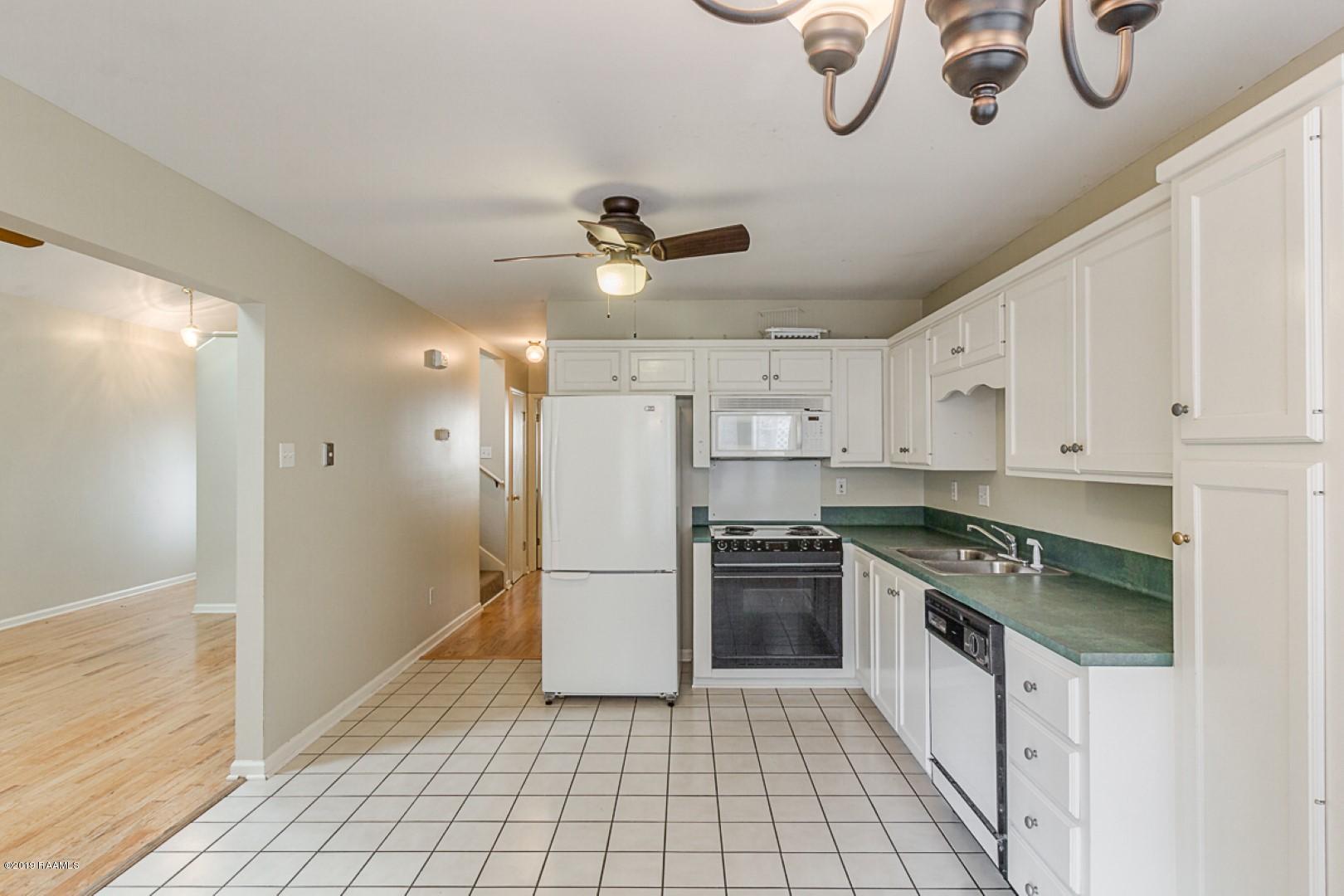 115 Aaron Drive Lafayette, LA 70508 - Photo 7 of 32 115 Aaron-6090