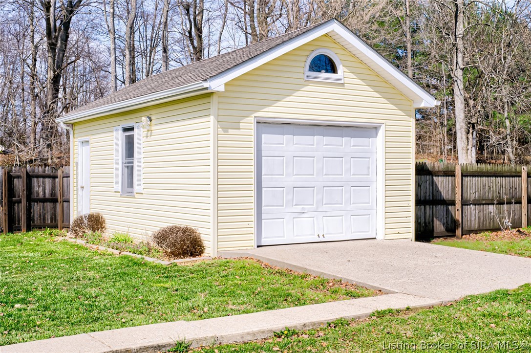 9120 East Blue River Road Pekin, IN 47165 - Photo 21 of 30
