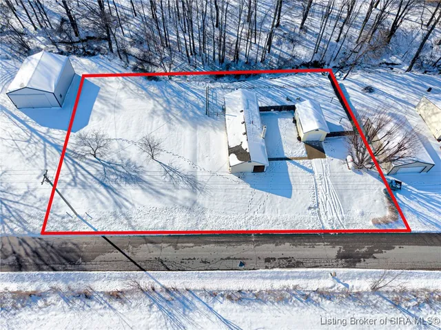 $169,900 | 9120 East Blue River Road, Pekin, IN 47165