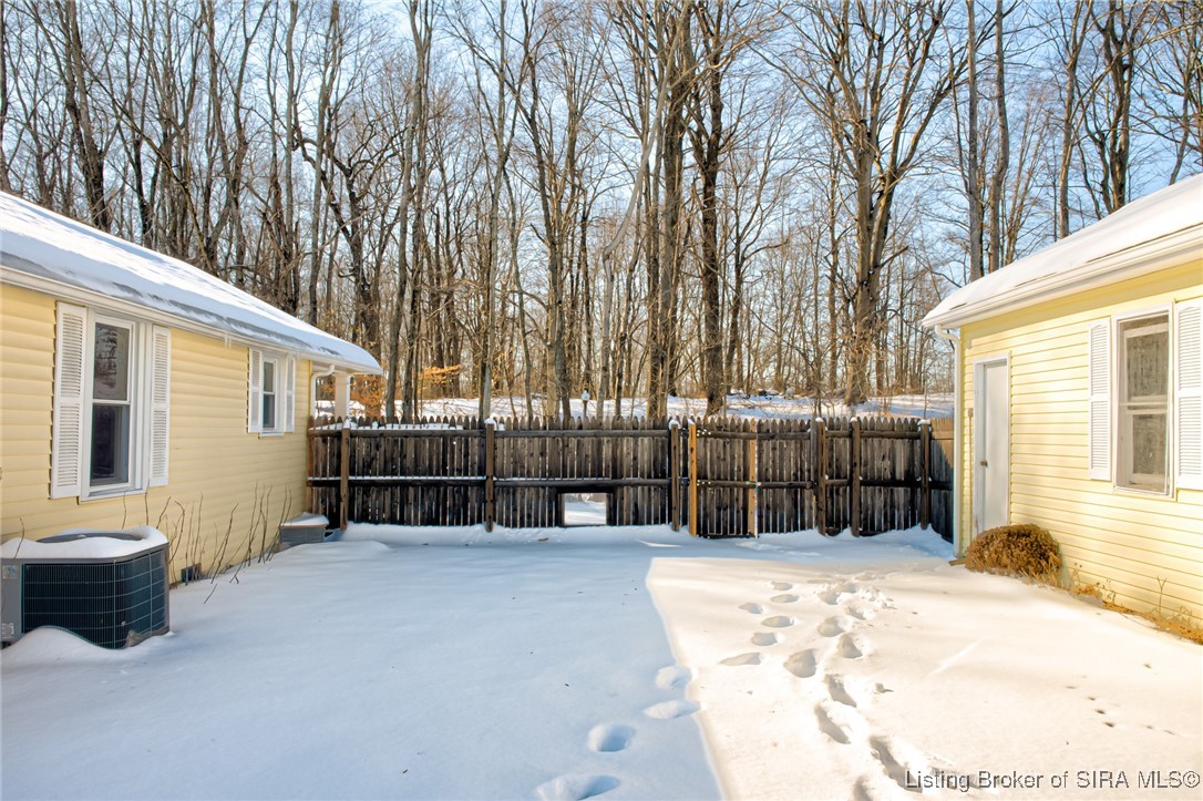 9120 East Blue River Road Pekin, IN 47165 - Photo 6 of 30
