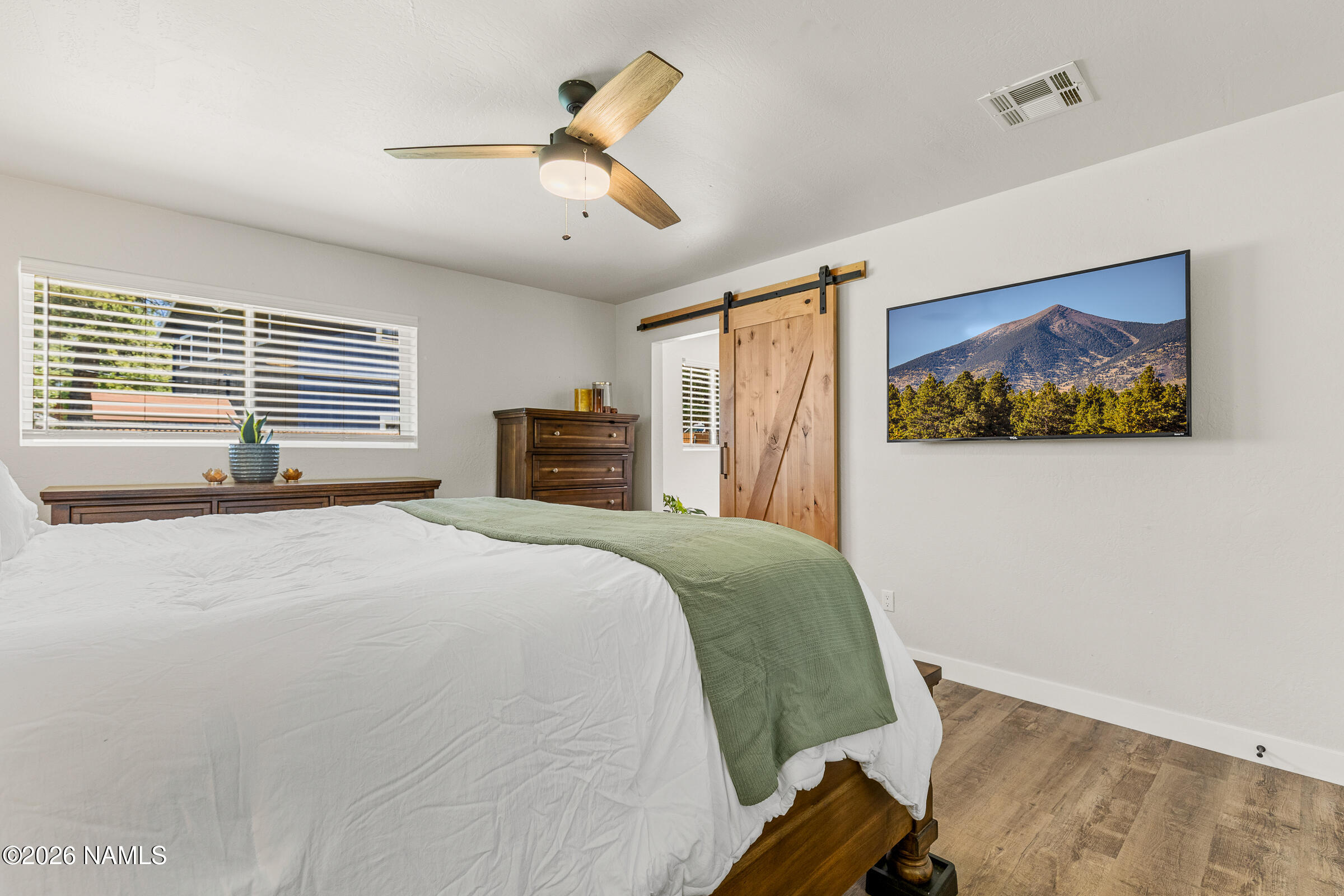 570 Ox Bow Road Munds Park, AZ 86017 - Photo 19 of 37 570 East Ox Bow Rd Munds Park-36