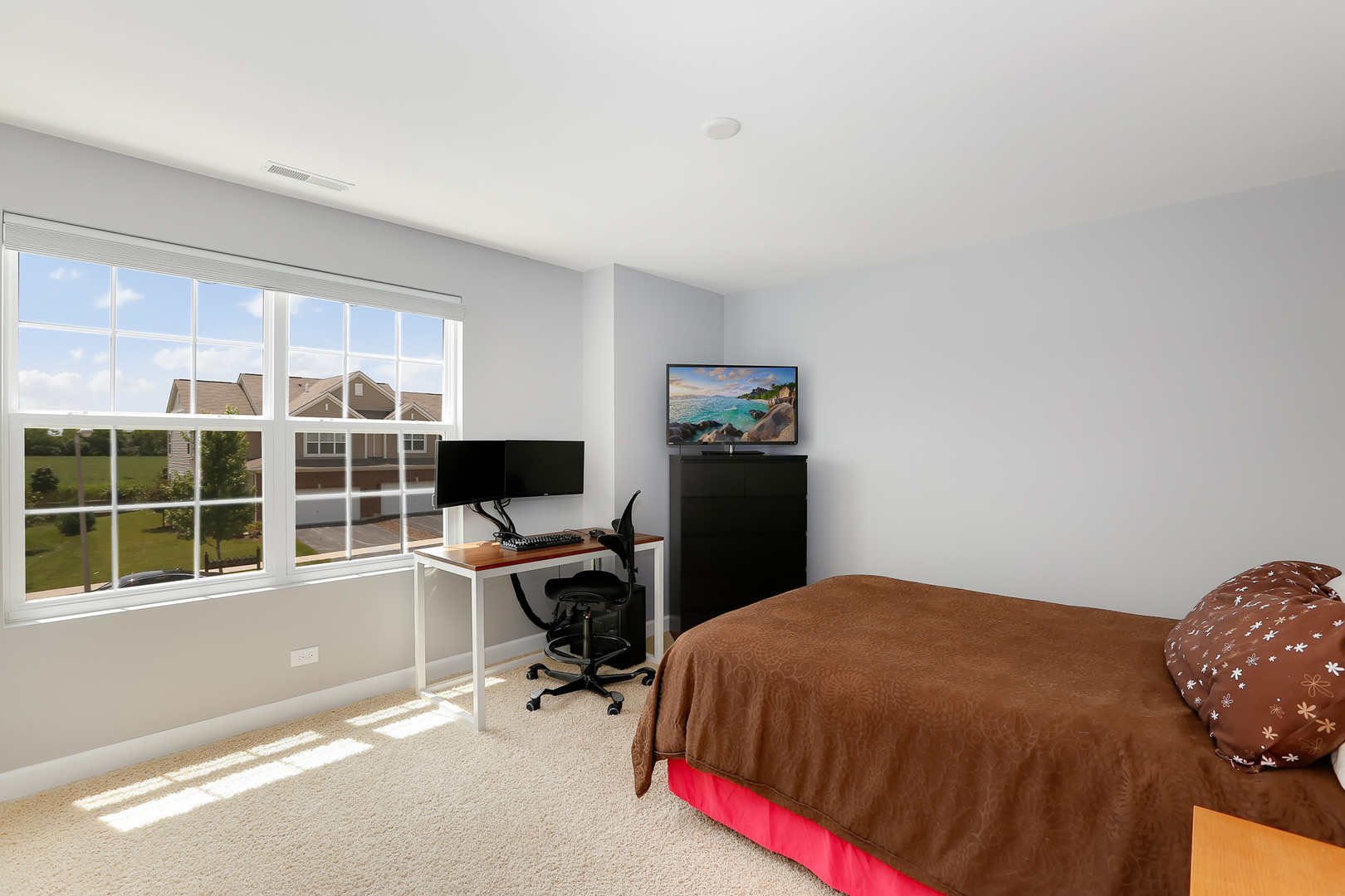 2827 Church Road Aurora, IL 60502 - Photo 20 of 30 a workspace with a window