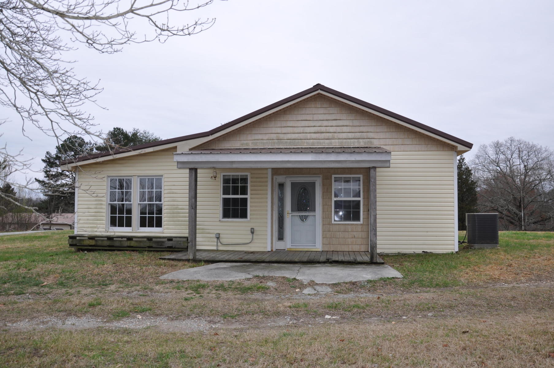 1211 Sequoyah Access Road Soddy Daisy, TN 37379 - Photo 1 of 26 20170315214241066439000000-o