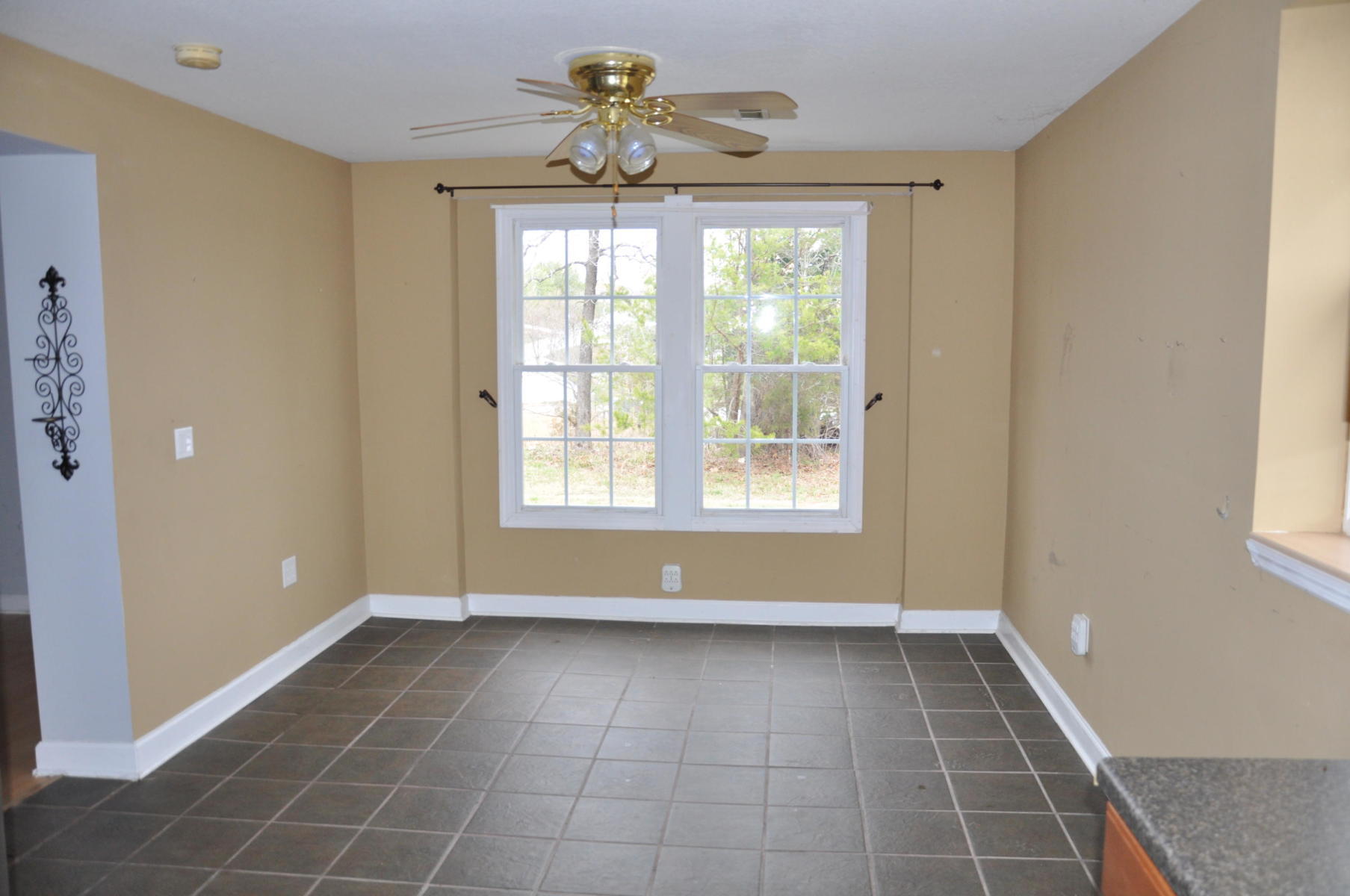 1211 Sequoyah Access Road Soddy Daisy, TN 37379 - Photo 10 of 26 20170315214317613398000000-o