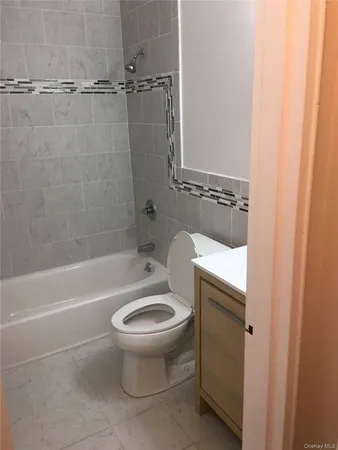 $1,800 | 20 Peddler Hill Road, Unit 2002, Monroe, NY 10950