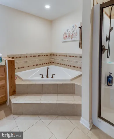 a view of a hallway with elevator