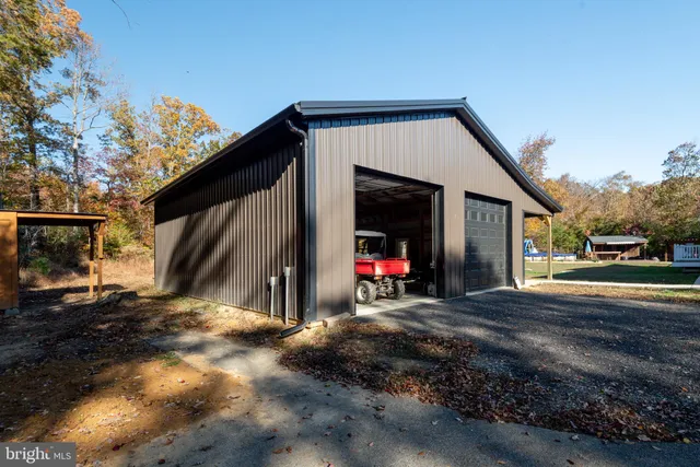 $950,000 | 26000 Sycamore Drive, Mechanicsville, MD 20659