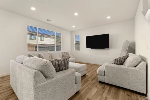 $729,000 | 2874 Shaver Street, Fairfield, CA 94533