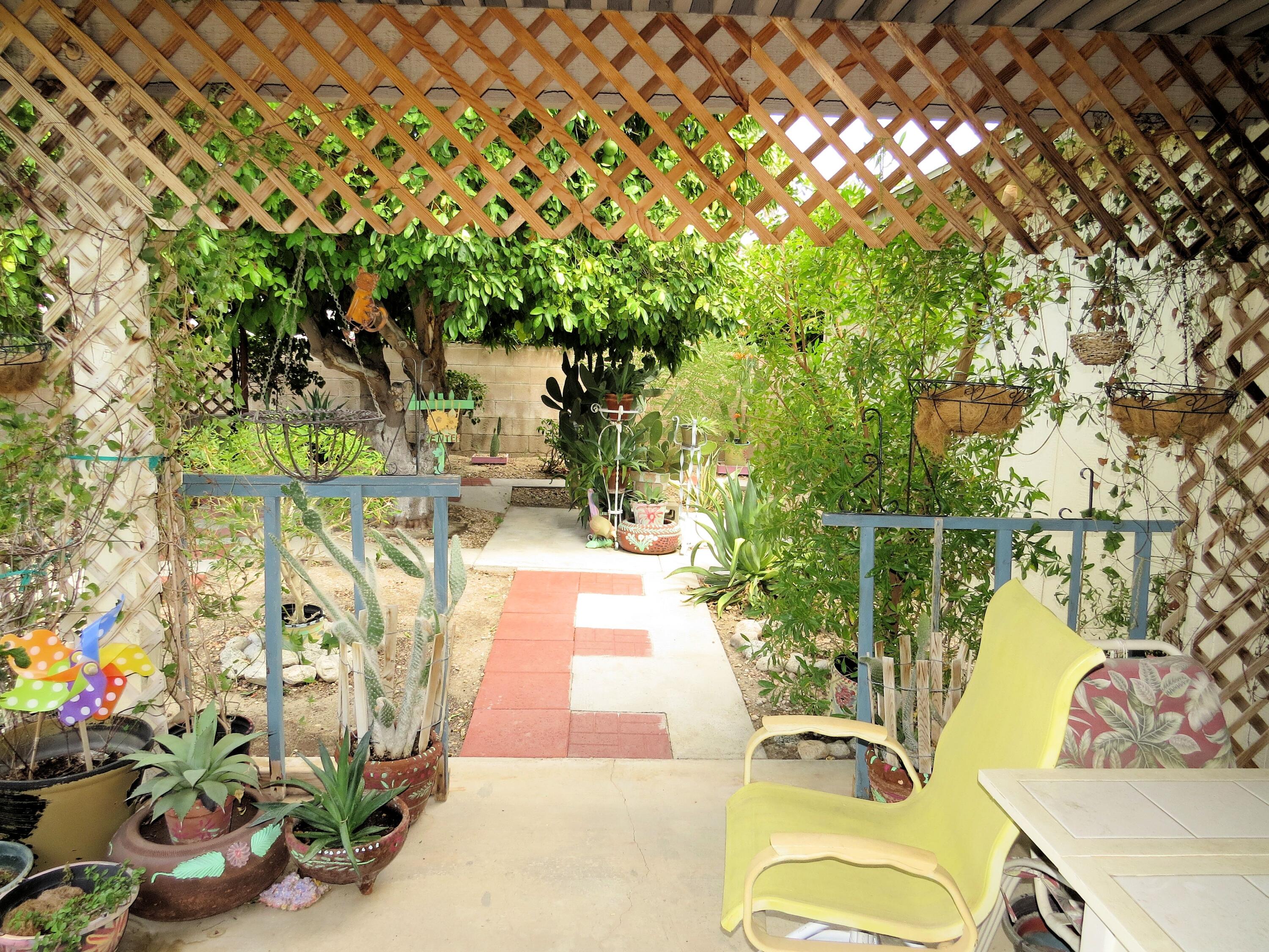 34980 Serenade Thousand Palms, CA 92276 - Photo 33 of 37 a view of yard from outdoor space