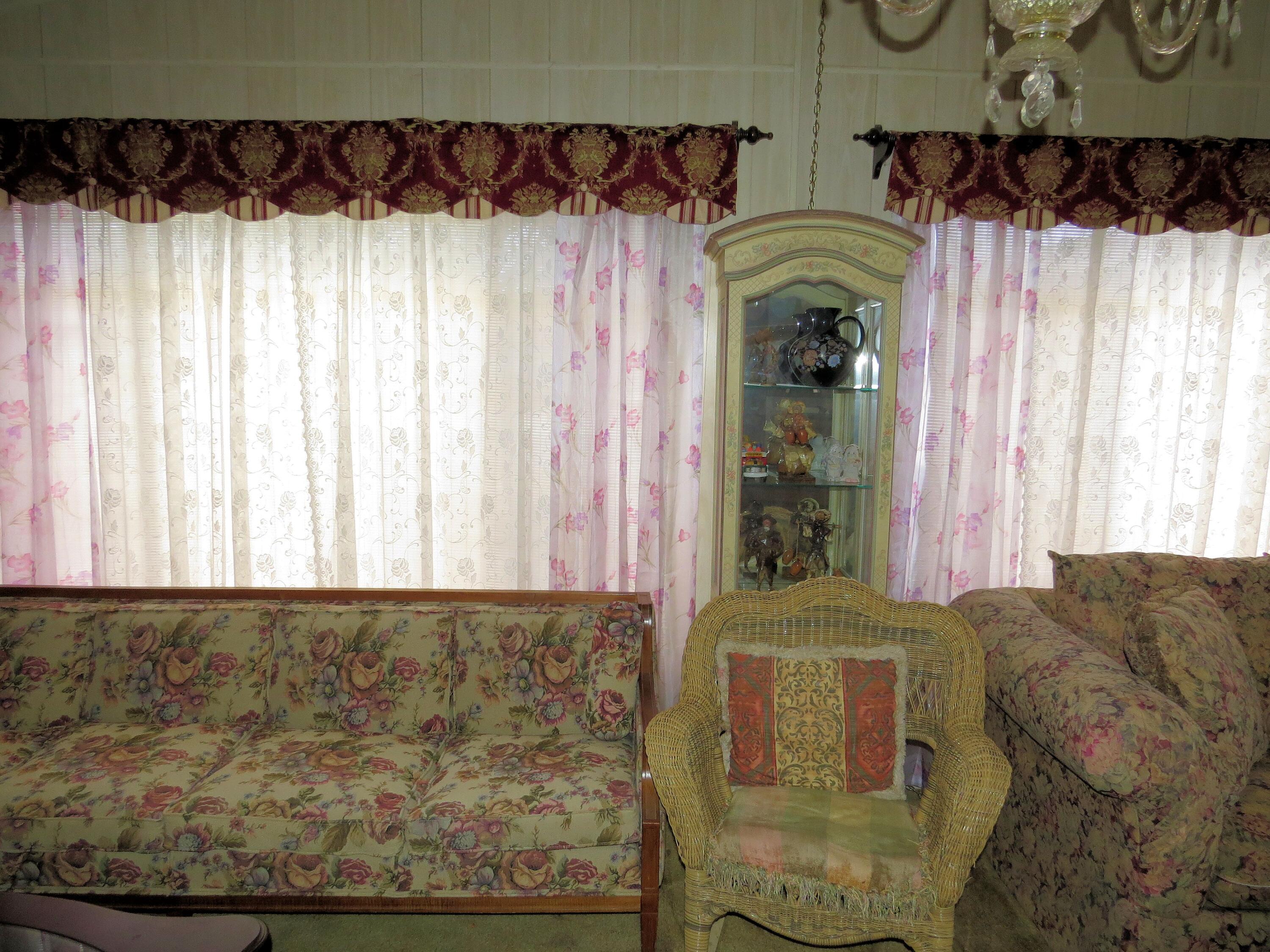 34980 Serenade Thousand Palms, CA 92276 - Photo 7 of 37 a bathroom with a bathtub and shower