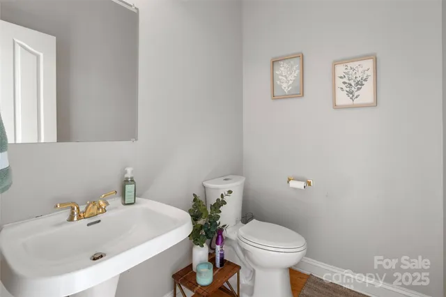 $700,000 | 4950 Shannamara Drive, Matthews, NC 28104