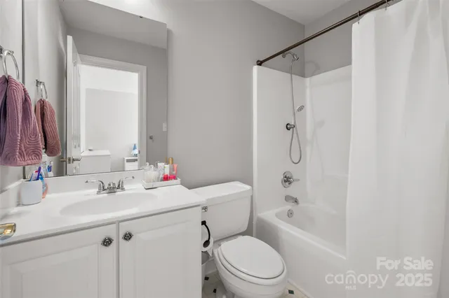 $700,000 | 4950 Shannamara Drive, Matthews, NC 28104