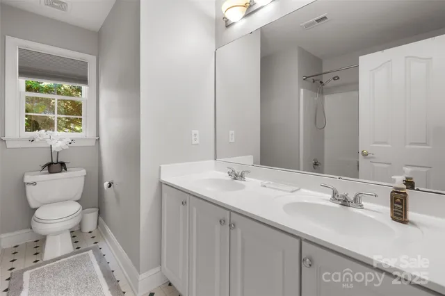 $700,000 | 4950 Shannamara Drive, Matthews, NC 28104