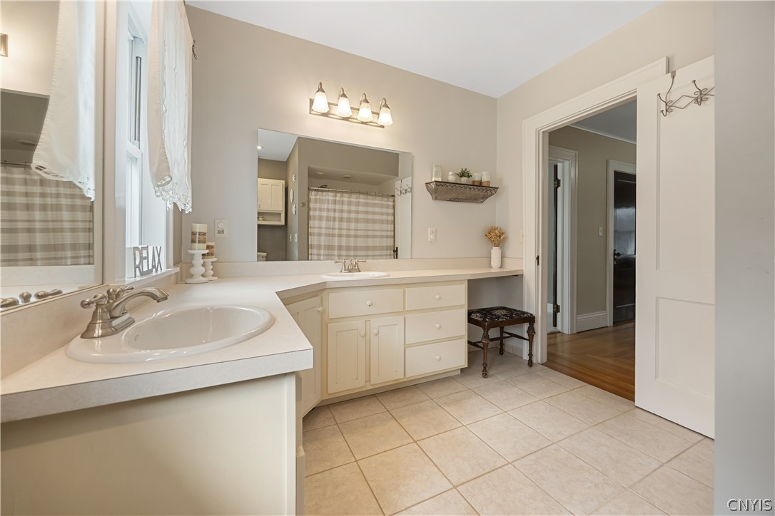78 Seneca Avenue Vernon, NY 13421 - Photo 16 of 21 Second floor full guest bath