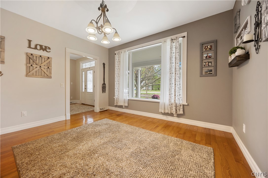 78 Seneca Avenue Vernon, NY 13421 - Photo 8 of 21 Dining room