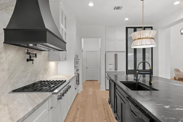 $675,000 | 15422 Trumball Manor Drive, Humble, TX 77346