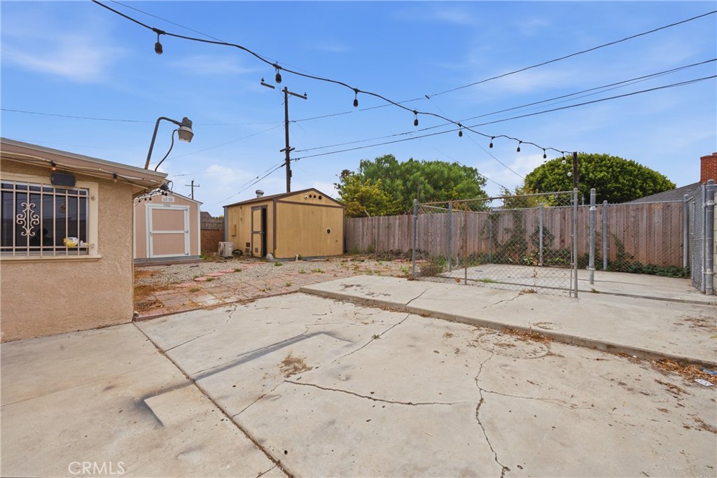 2412 West Tichenor Street Compton, CA 90220 - Photo 28 of 30