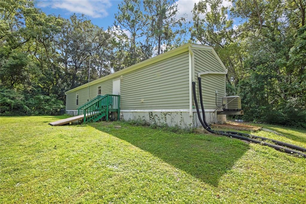 19995 Manecke Road Brooksville, FL 34601 - Photo 10 of 25 Gallery Image 10