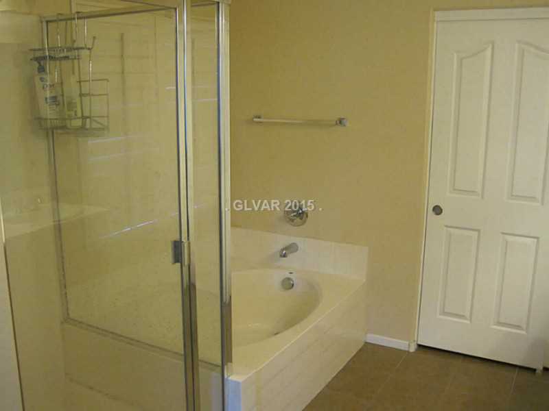 8971 Manhattan Road Henderson, NV 89074 - Photo 15 of 31 Master Bath/Spa.