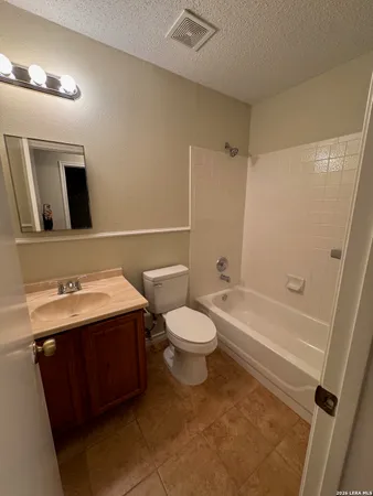 $1,700 | 10114 Sandbrook Hill, San Antonio, TX 78254