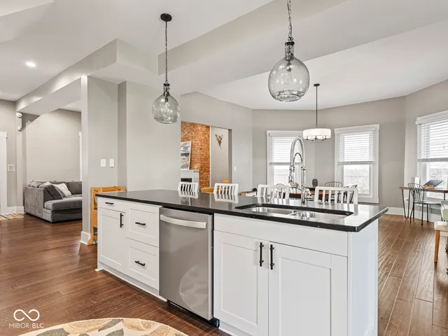 $3,100 | 622 North Hamilton Avenue, Indianapolis, IN 46201