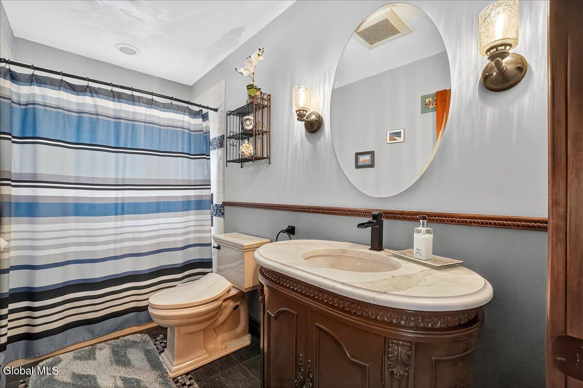 7 Marquette Avenue Latham, NY 12110 - Photo 14 of 52 12-7 Marquette Ave-12