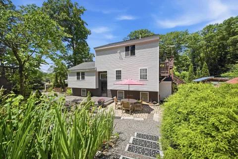 $599,900 | 12 Campbell Drive, Pelham, NH 03076