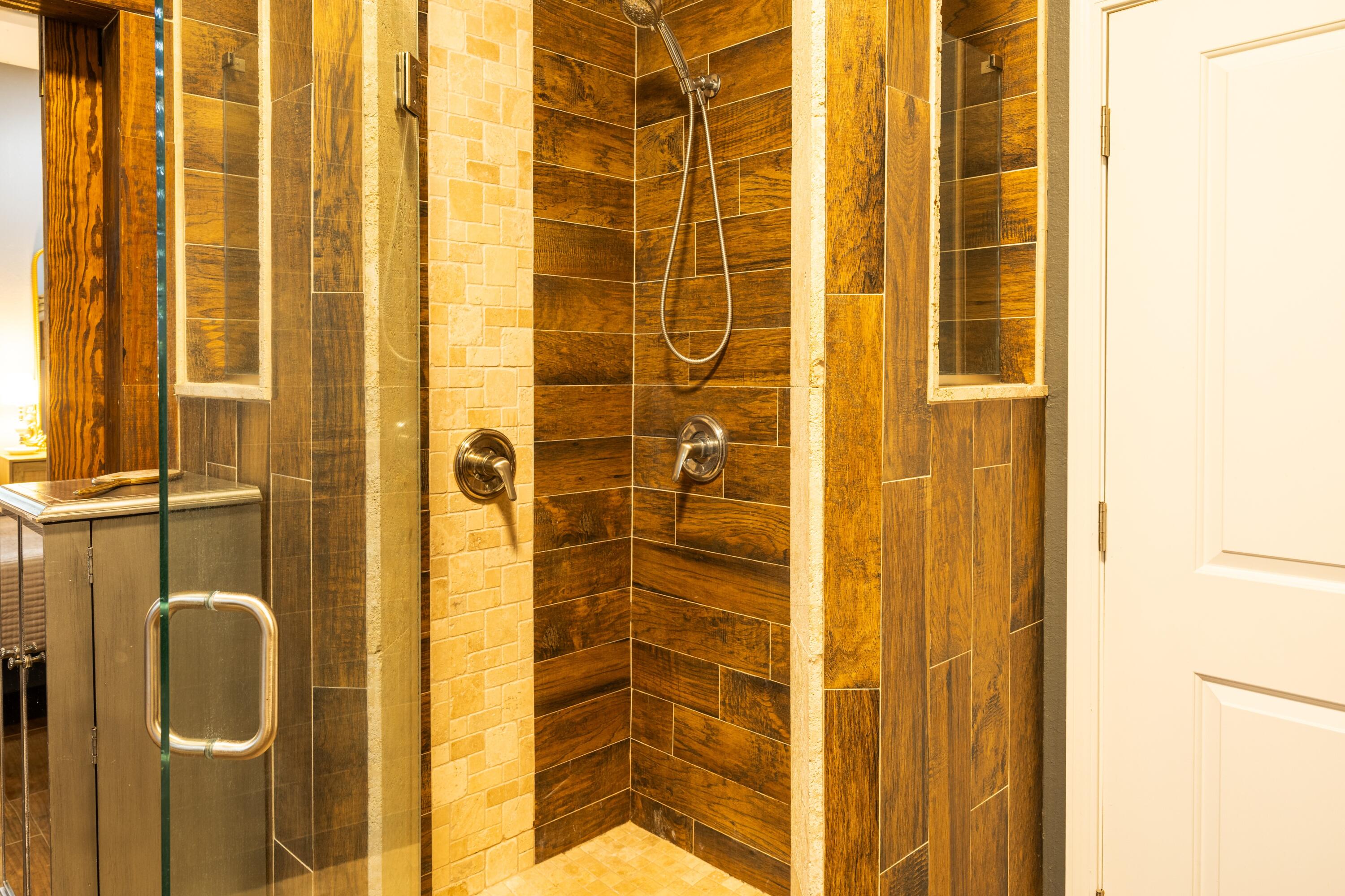 981 East Chestnut Avenue Crestview, FL 32539 - Photo 24 of 64 I84A6107-HDR