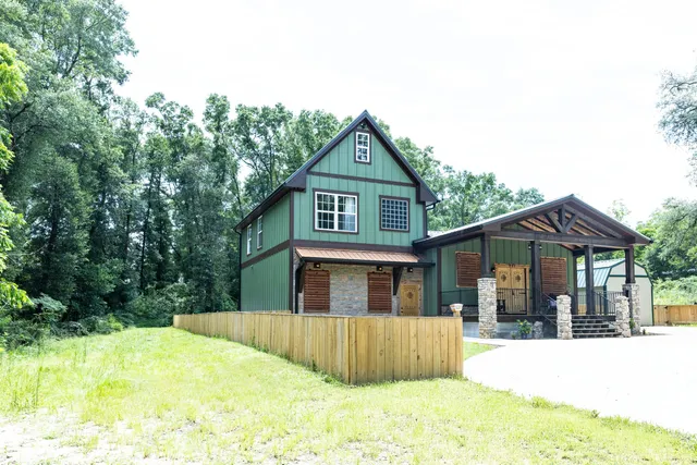 a house view with a outdoor space