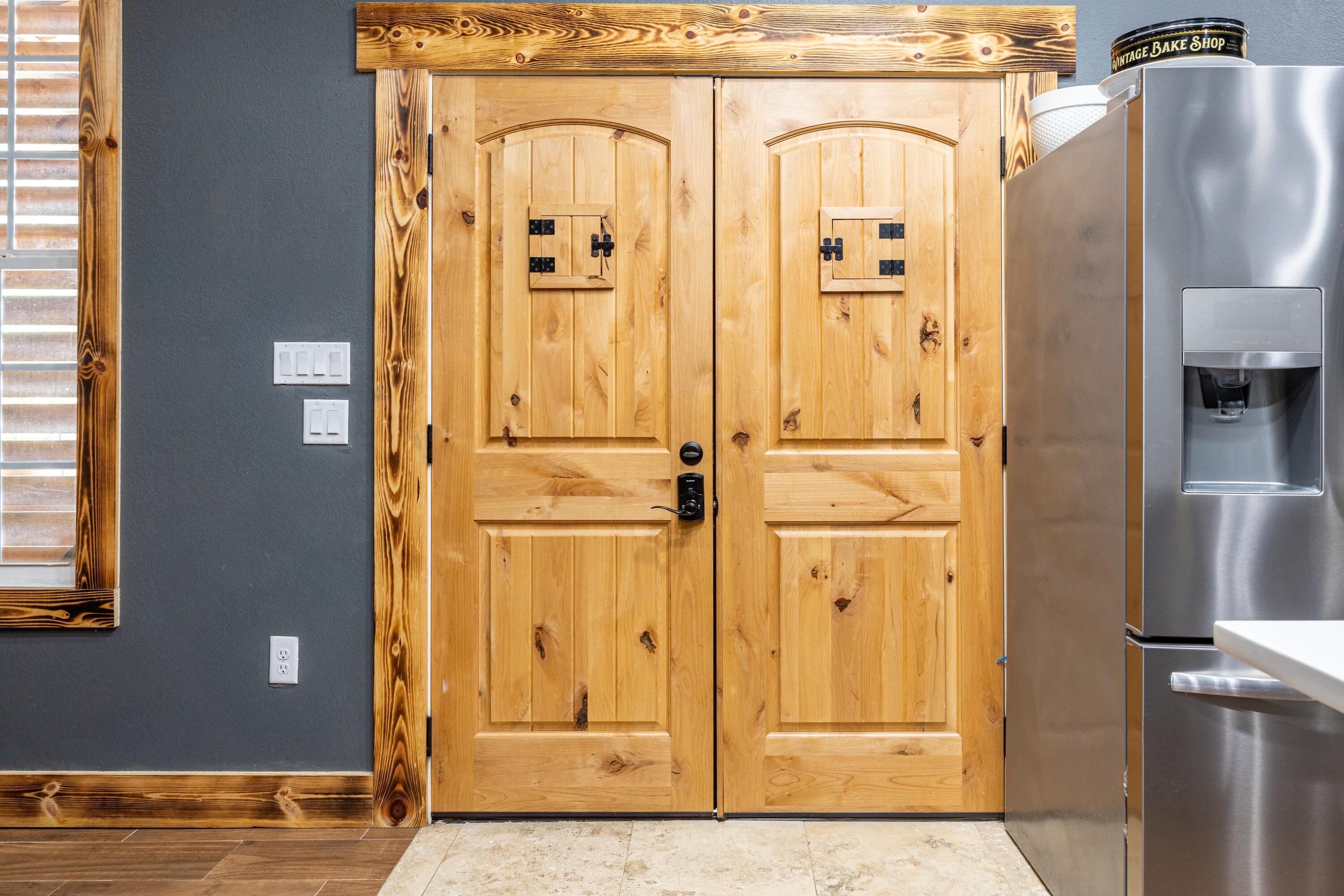 981 East Chestnut Avenue Crestview, FL 32539 - Photo 7 of 64 I84A6191