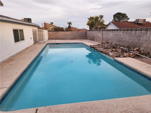 $2,500 | 6939 Montcliff Avenue, Las Vegas, NV 89147