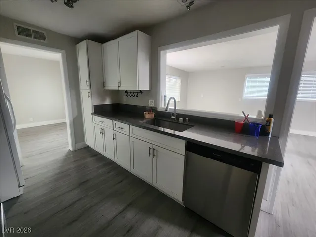 $2,500 | 6939 Montcliff Avenue, Las Vegas, NV 89147