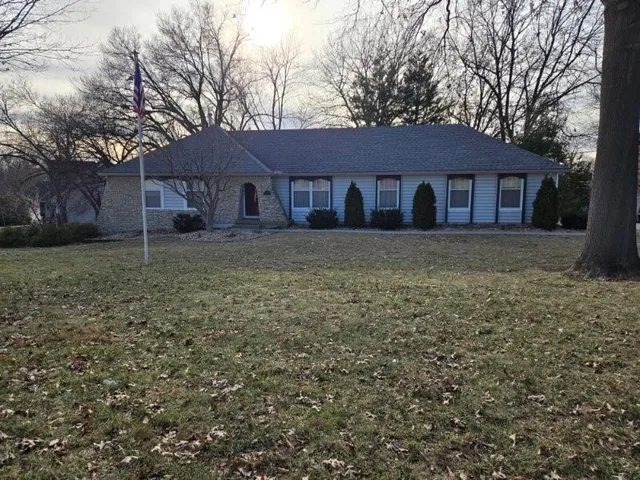 $319,900 | 4900 Norwood Court, Kansas City, MO 64133