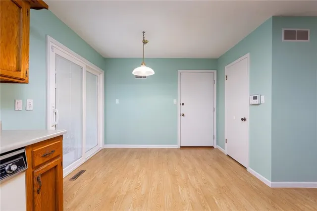 $319,900 | 4900 Norwood Court, Kansas City, MO 64133