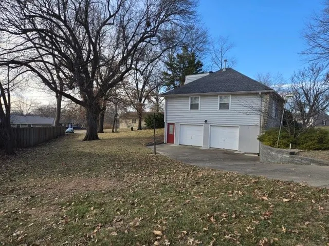 $319,900 | 4900 Norwood Court, Kansas City, MO 64133