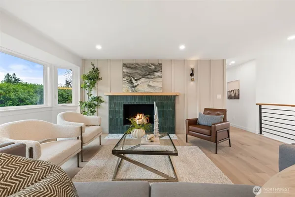 $1,850,000 | 16807 Northeast 6th Place, Bellevue, WA 98008
