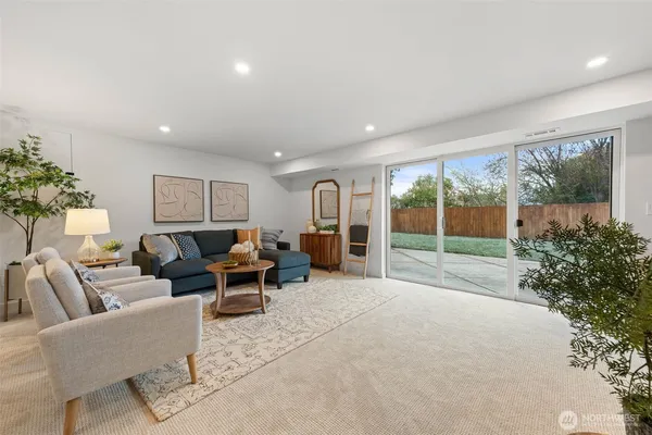 $1,850,000 | 16807 Northeast 6th Place, Bellevue, WA 98008