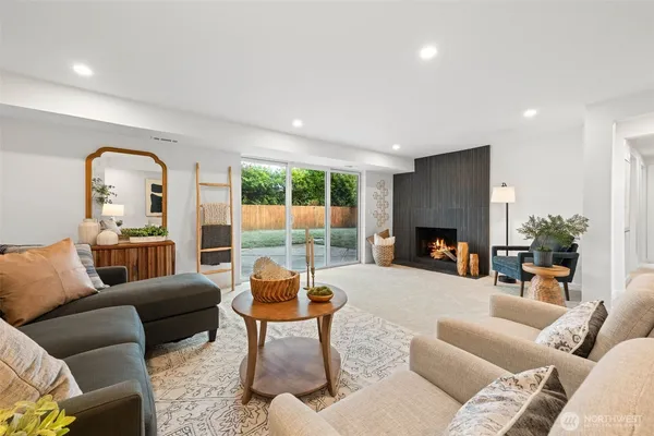 $1,850,000 | 16807 Northeast 6th Place, Bellevue, WA 98008