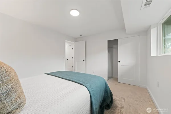 $1,850,000 | 16807 Northeast 6th Place, Bellevue, WA 98008