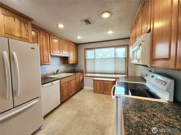 $515,000 | 114 Northeast Cedar Avenue, College Place, WA 99324