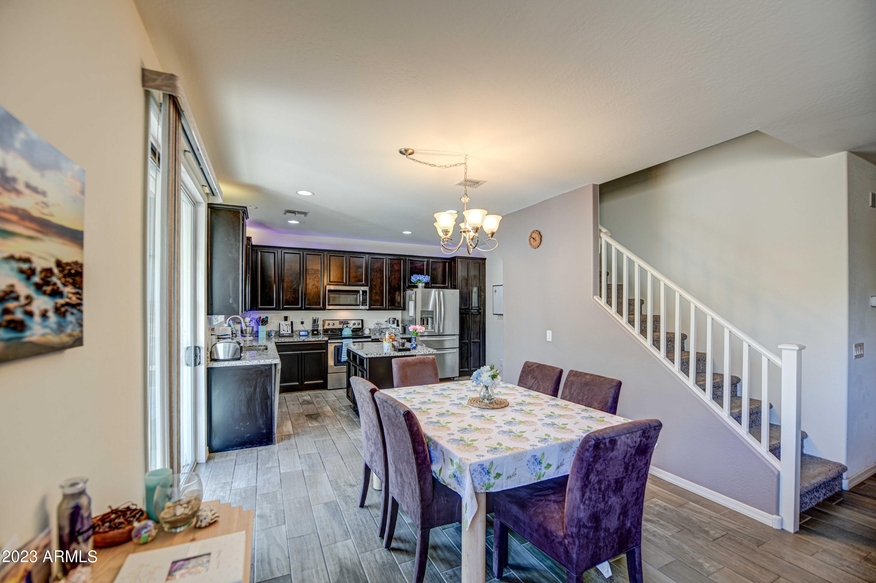 725 East Harwell Road Phoenix, AZ 85042 - Photo 8 of 51 Kitchen 1