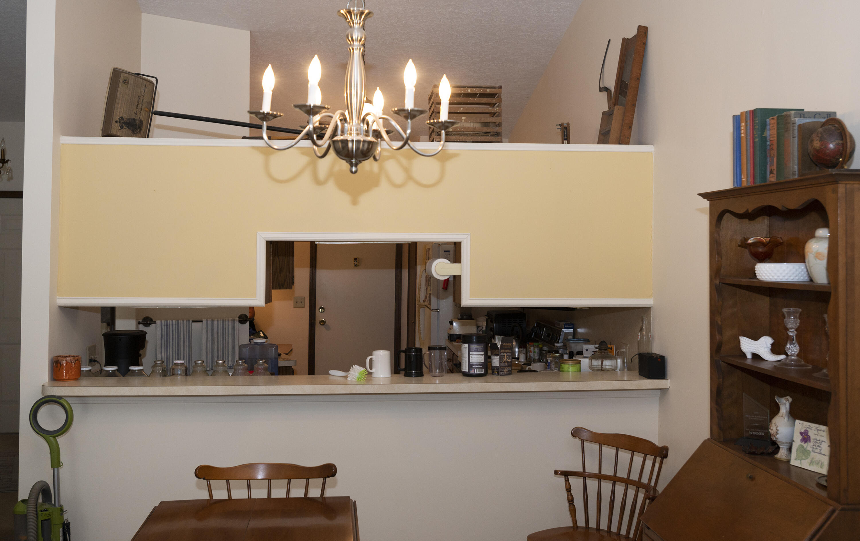 2013 Rendall Drive Jackson, MI 49201 - Photo 8 of 28 Passthru