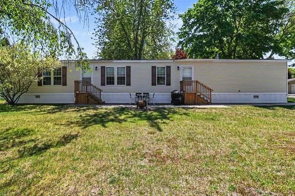 $99,000 | 2860 Trepanier Drive, Ludington, MI 49431