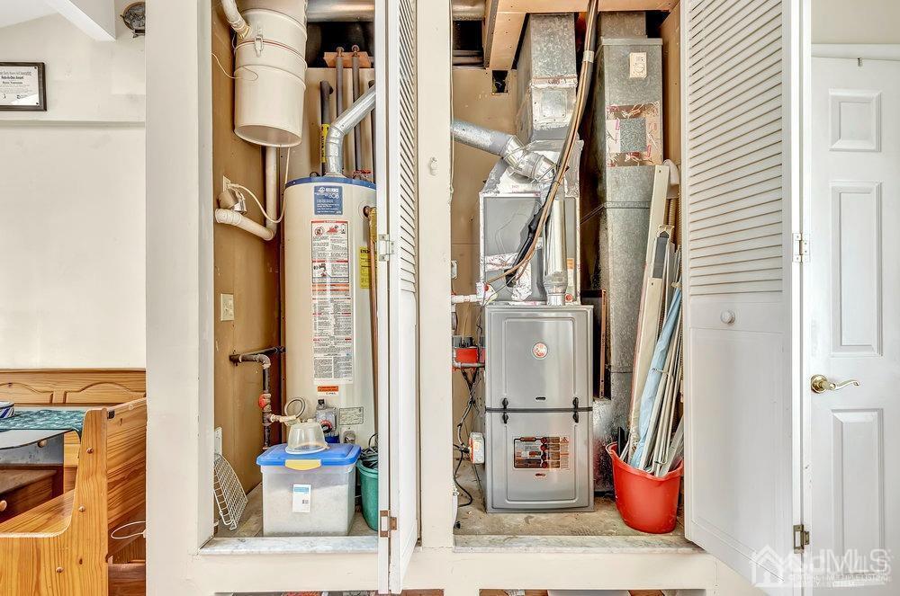 122 Vineyard Road Edison, NJ 08817 - Photo 19 of 24