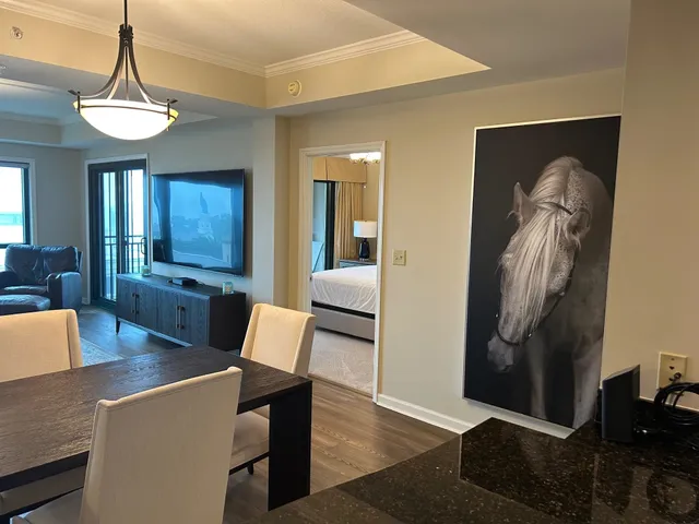 $424,999 | 121 North Monroe Street, Unit 8007, Tallahassee, FL 32301